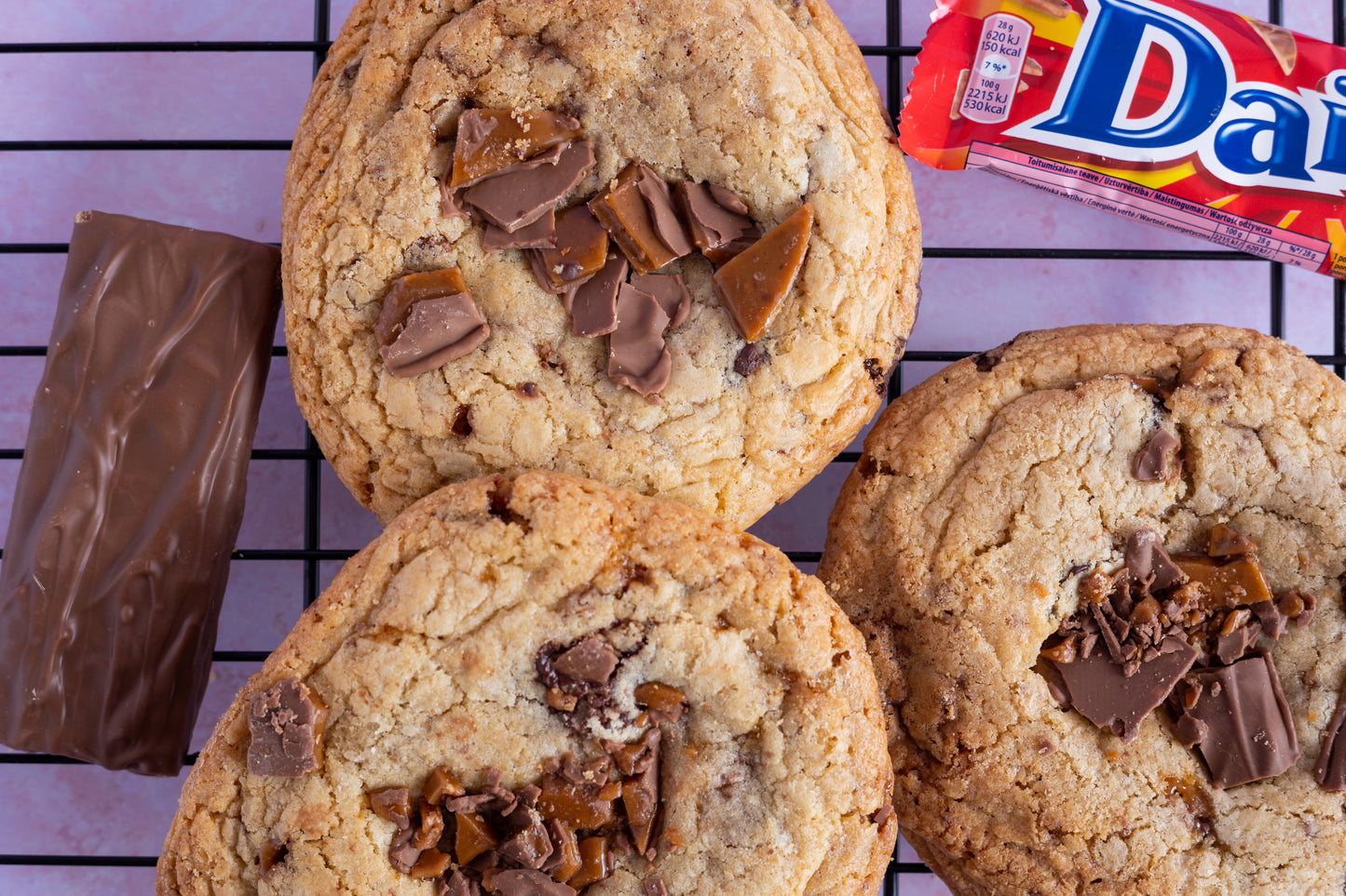 6 Giant Daim Crunch Cookies 🍪✨
